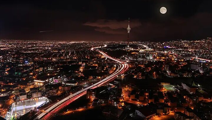 International reactions to blast sounds in Tehran