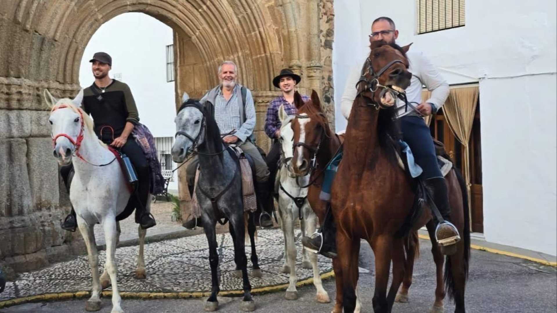 Una travesía de 8.000 kilómetros: Comienza el viaje a la Meca a Caballo desde España