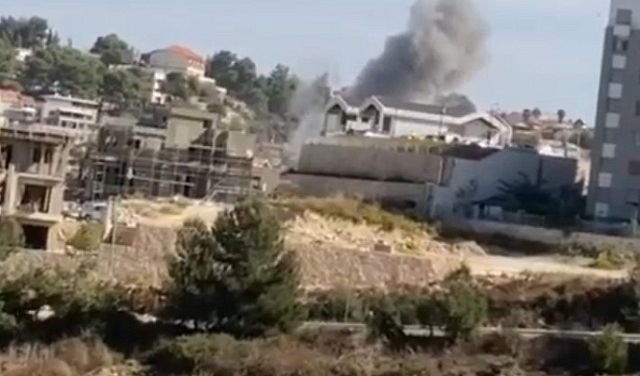 فيديو | لحظة سقوط صواريخ حزب الله في معالوت ترشيحا بالجليل الغربي