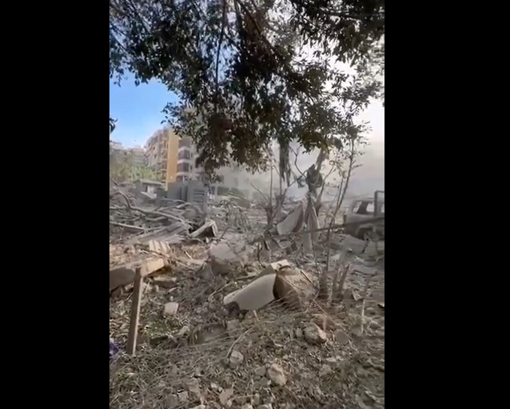 Video: Extensive destruction in San Terez area in Beirut, Lebanon due to intense airstrikes by IOF last night