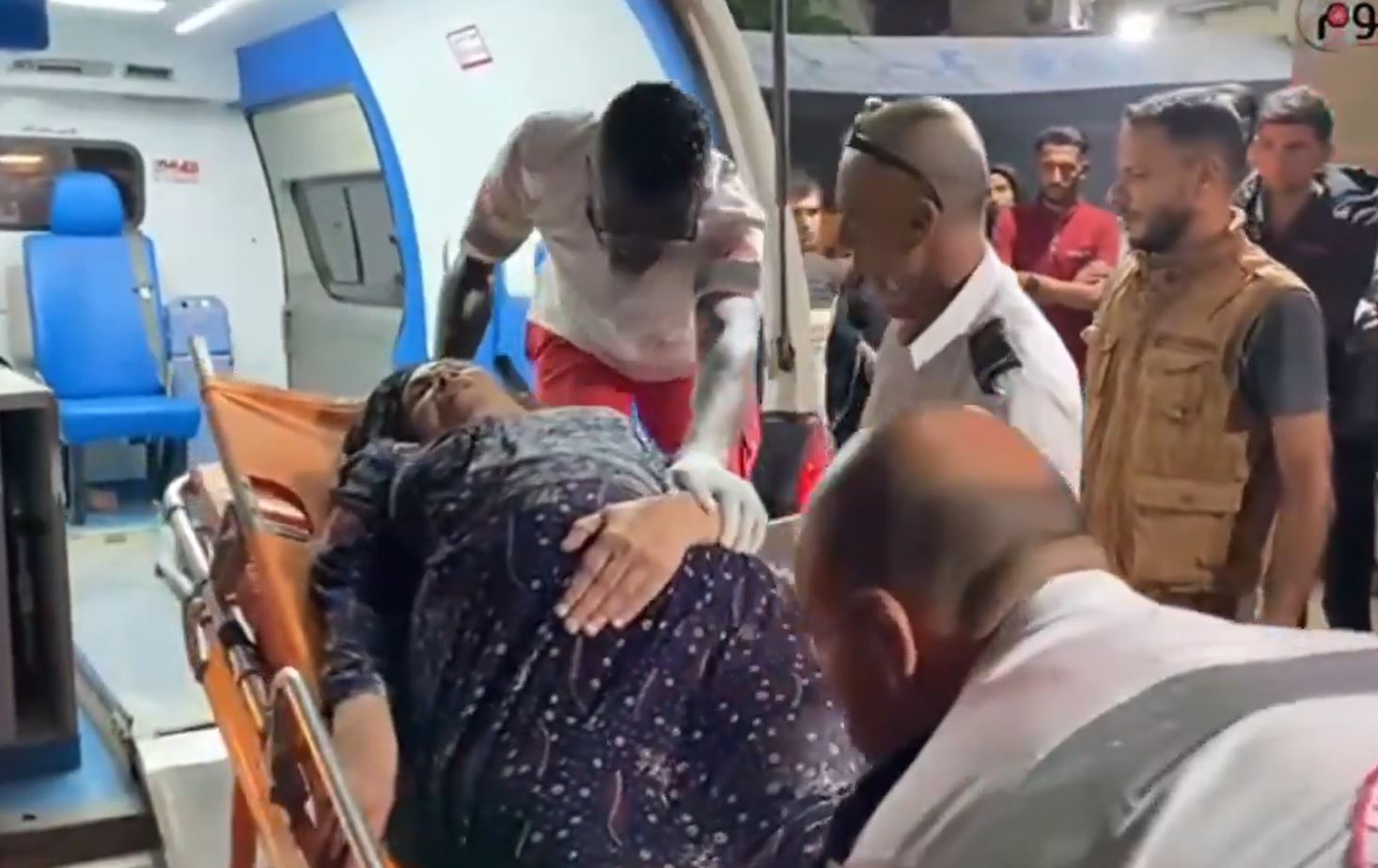 Video: A Palestinian martyred, several injured in Israeli airstrike targeting a tent inside a school in Beir el-Balah, Gaza