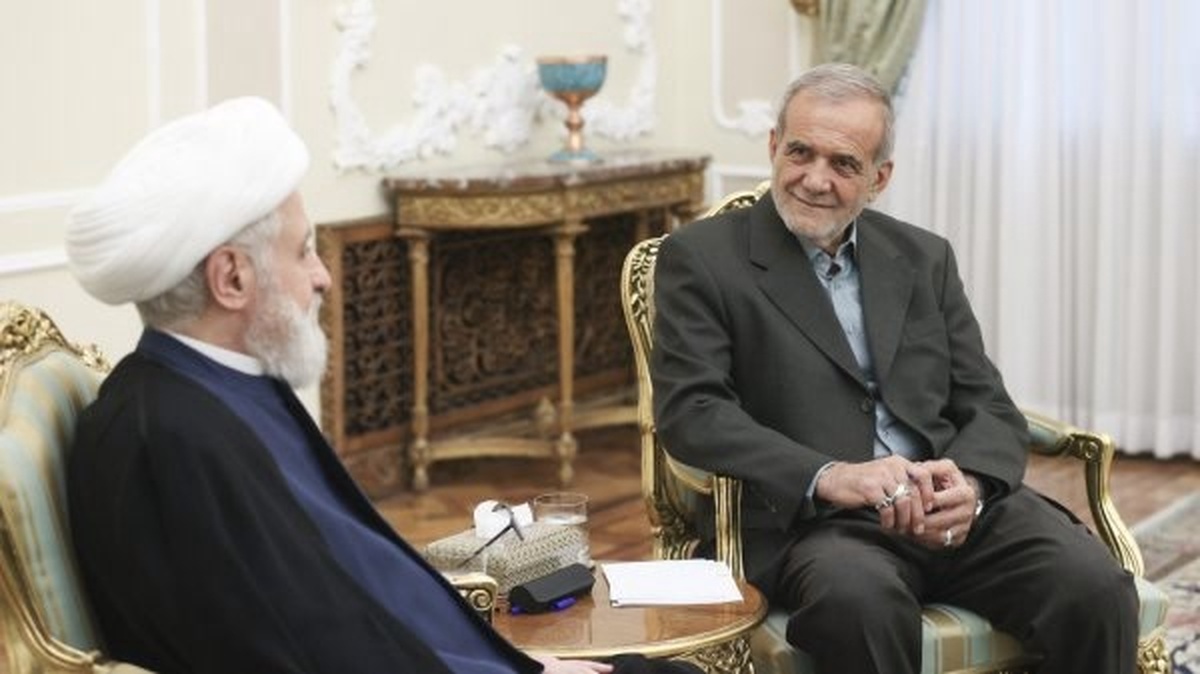 Iran President congratulates Sheikh Naim Qassem's appointment as new Hezbollah chief