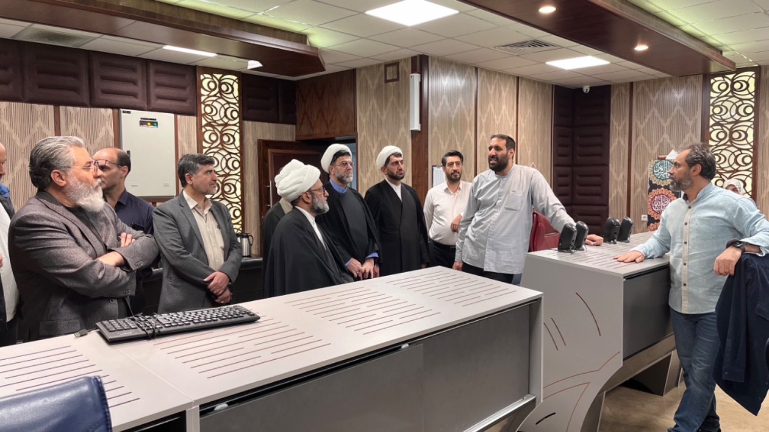 نشست مدیران مرکز مطالعات و پاسخگویی شبهات با مدیر شبکه قرآن و معارف سیما