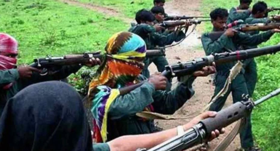 छत्तीसगढ़, सुरक्षाबलों और नक्सलियों में मुठभेड़, 30 की मौत