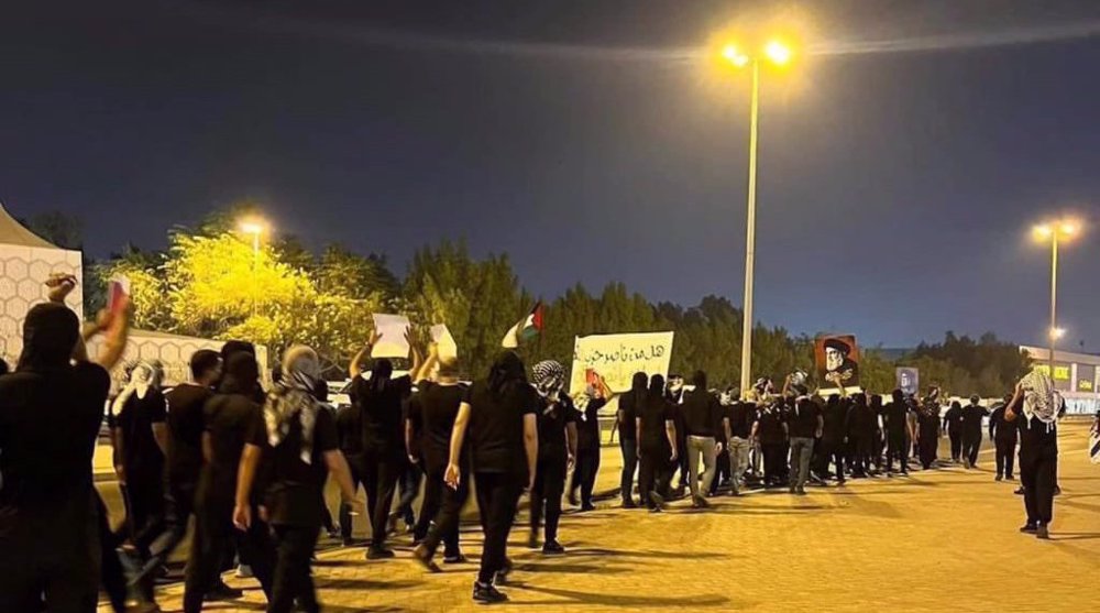 Bahraini security forces clash with protesters rallying in support of Gaza, Lebanon