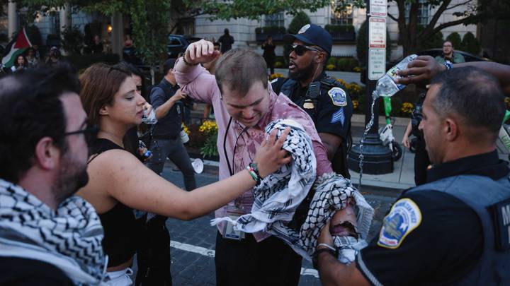 Muškarac se pokušao zapaliti u blizini Bijele kuće na protestu za Palestinu