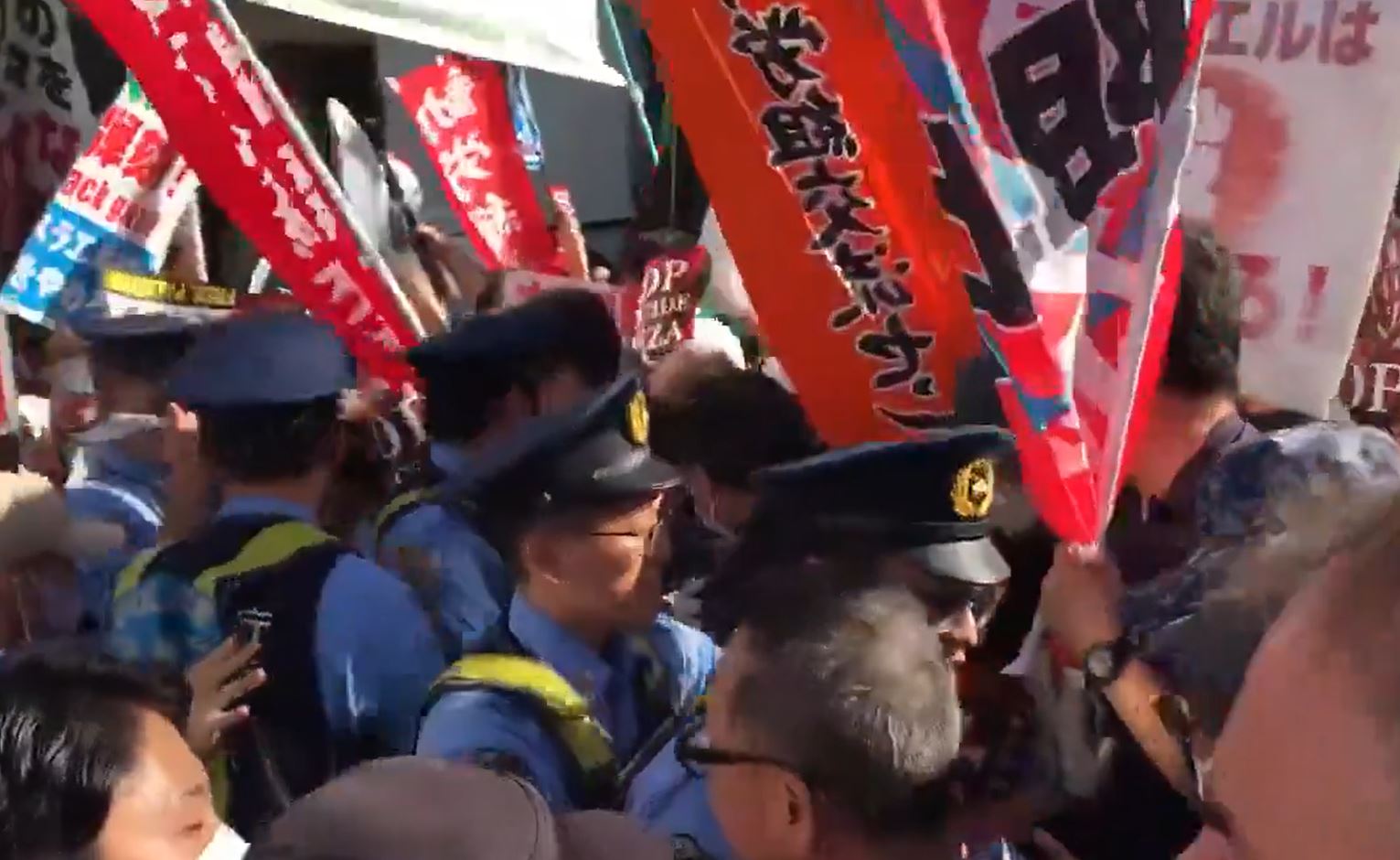 Video: Demonstrations in Tokyo, Japan outside Israeli embassy, calling for ceasefire & end to Israeli genocide in Gaza