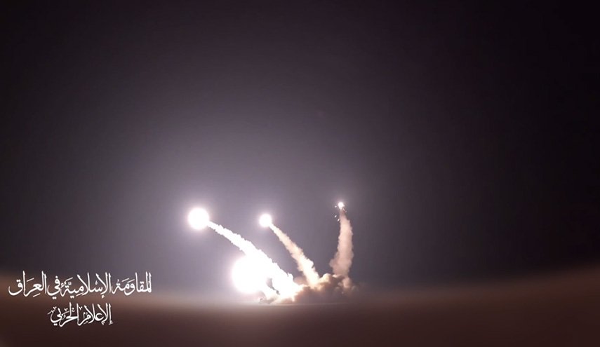فيديو| المقاومة العراقية تقصف الاهداف الصهيونية بصواريخ الأرقب و الطيران المسير 
