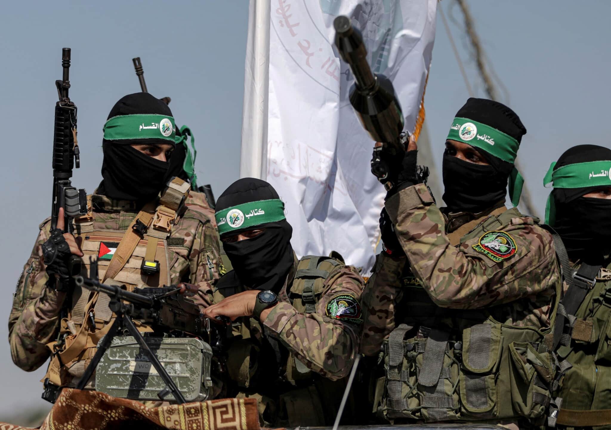 Al-Qassam Brigades hunts Zionist soldier, 2 Merkava tanks, 1 armed personnel carrier