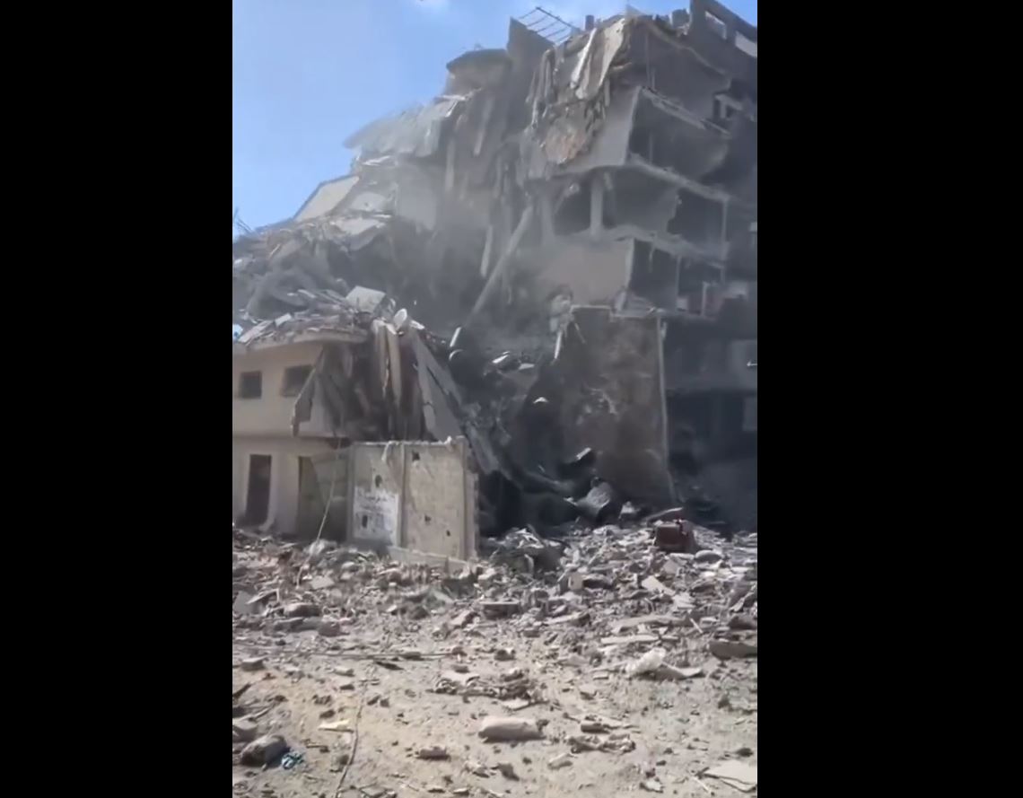 Video: Israeli warplanes destroy a residential building in Jabalia, northern Gaza, multiple casualties reported