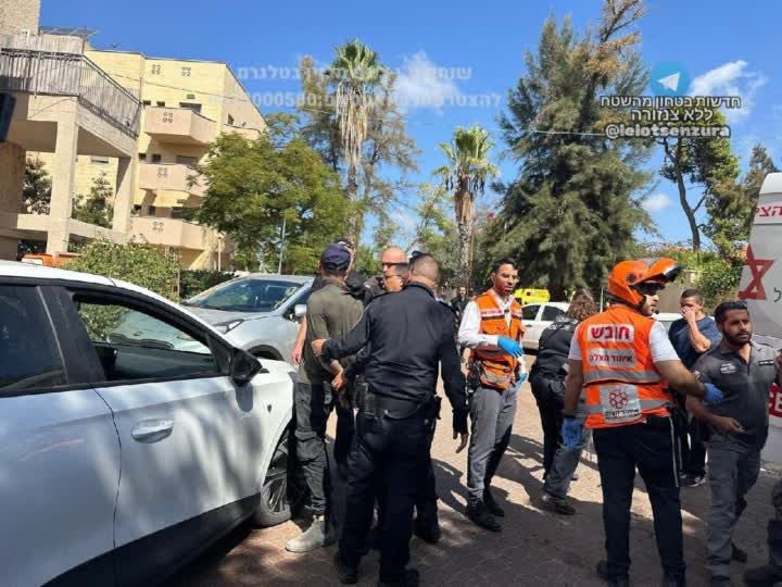 Eight Israelis injured in stabbing attack in Tel Aviv