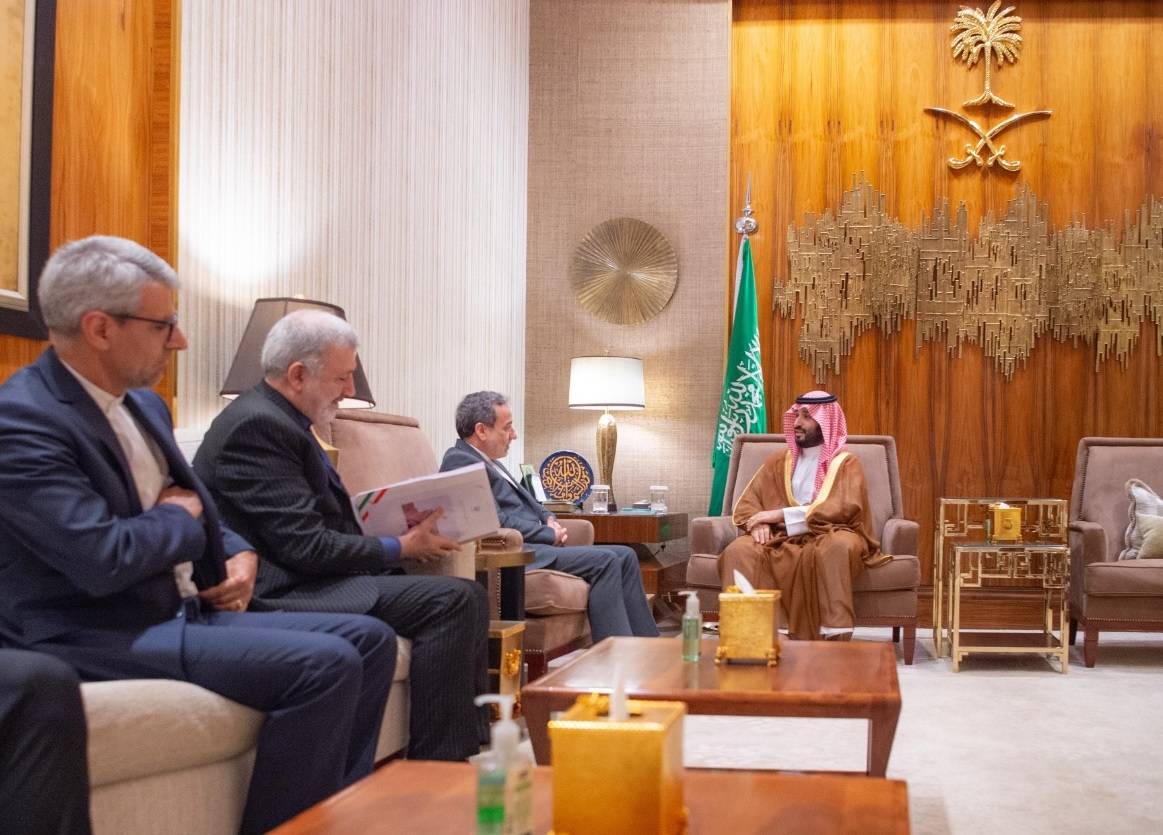  وزير الخارجية الايراني يلتقي ولي العهد السعودي في الرياض 