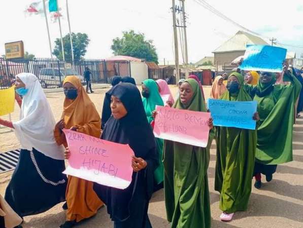 Protest in Abuja condemning forceful removal of Muslims Hijab by Police.