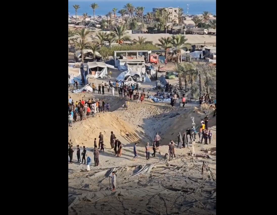Video: Search operations continue at site of deadly Israeli massacre in al-Mawasi, west Khan Younis