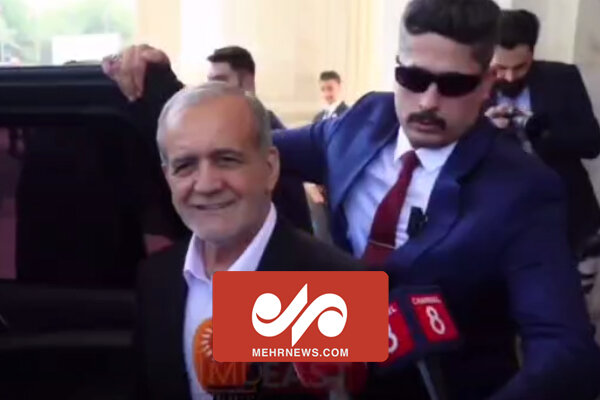 مەسعوود پزشکیان لەگەڵ قوباد تاڵەبانی چووە سەر گۆڕی مام جەلال