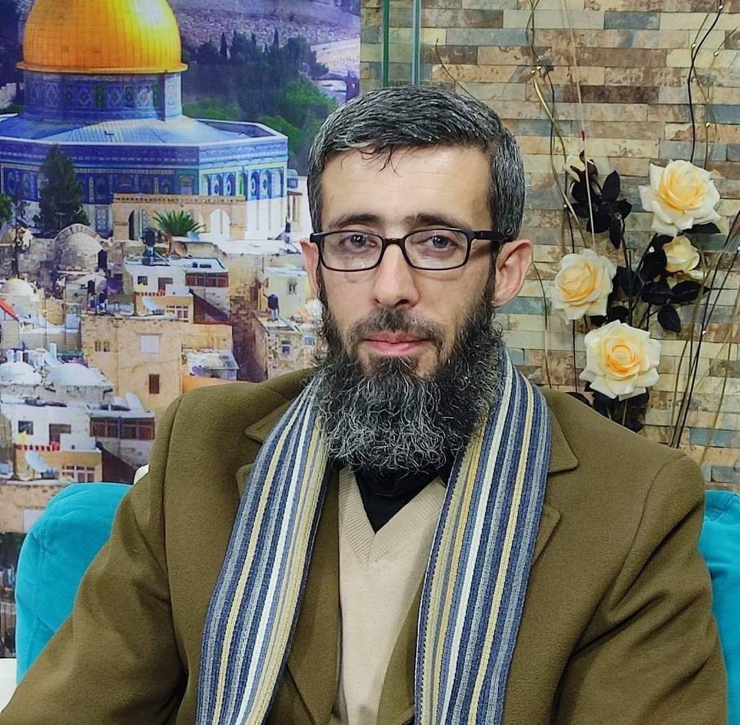 استشهاد صحفي فلسطيني وأفراد عائلته في غارة صهيونية بغزة+(صورة)