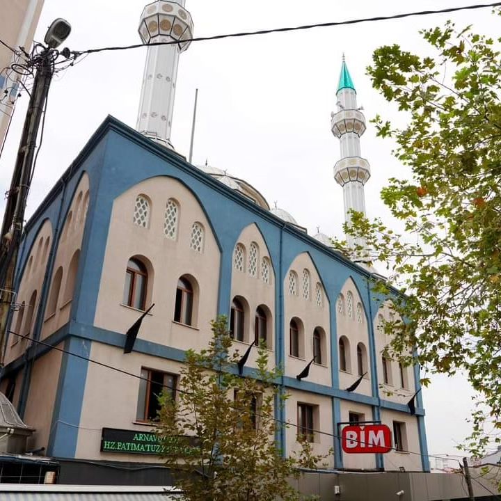 بازدید معاون وزیر ترکیه از مسجد فاطمۀالزهراء(س) استانبول