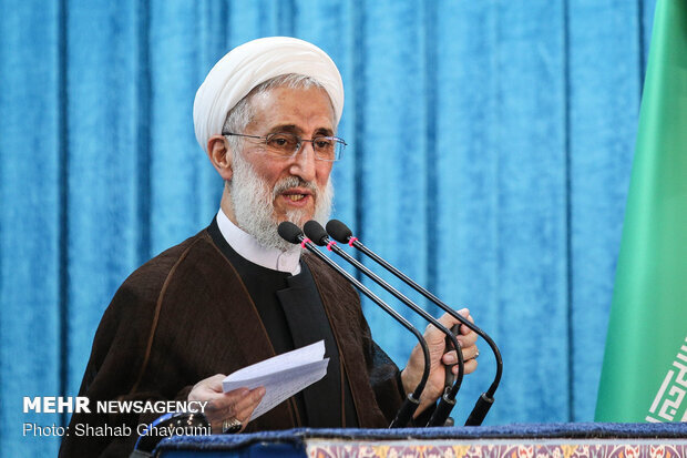 Tehran Friday Prayer Imam: Unity priority of Islamic world