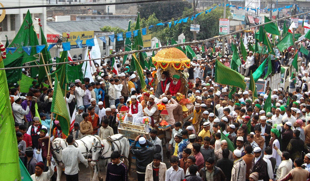 Thousands of Muslims across India celebrate Prophet's birthday
