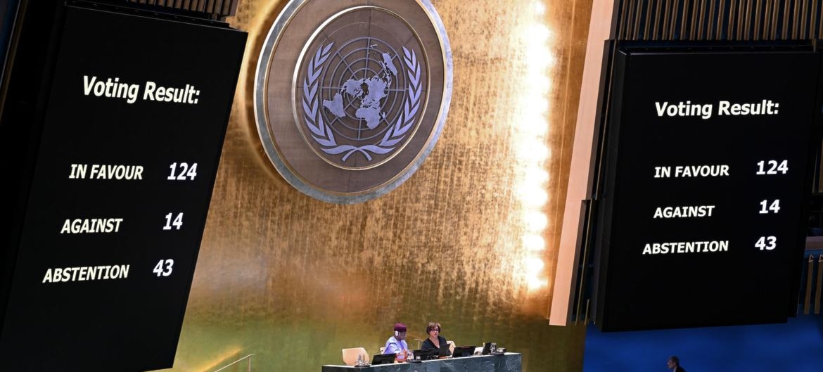 UN Heneral Asembleya ay bumoto sa isang draft na resolusyon na nananawagan para sa mga entidad Zionistang pananakop para wakasan ang pananakop nito sa mga teritoryo ng Palestino