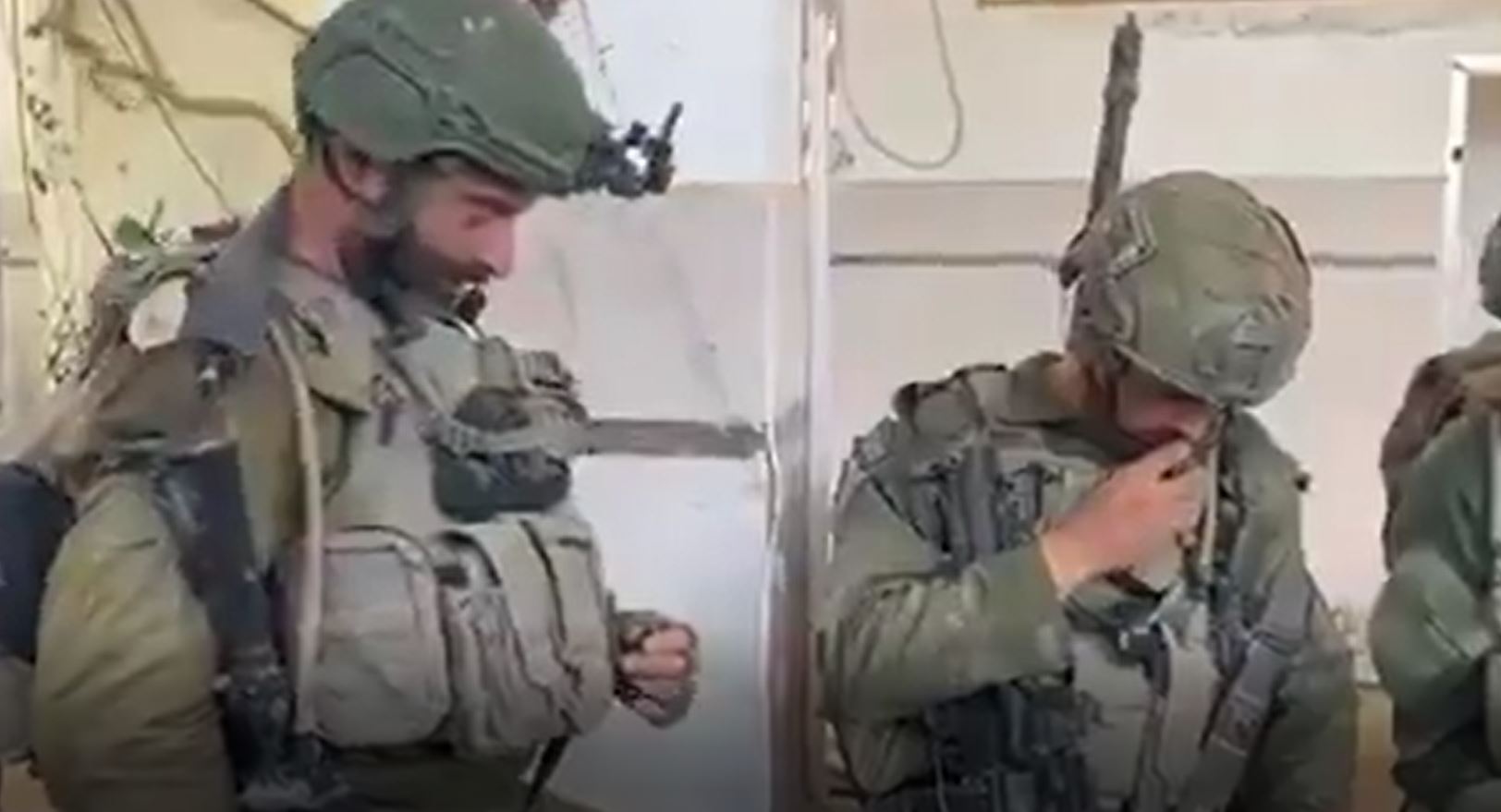 Video: Zionist soldiers filmed themselves detonating Palestinian homes in Al-Zeitoun, Gaza 