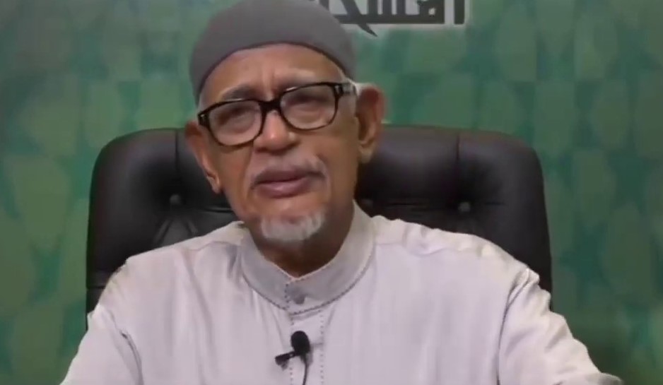 مسؤول رفيع بالحزب الماليزي أثناء حواره مع "أبنا" يؤكد على ان العوائق ستزول بالوحدة بين الأمة الاسلامية