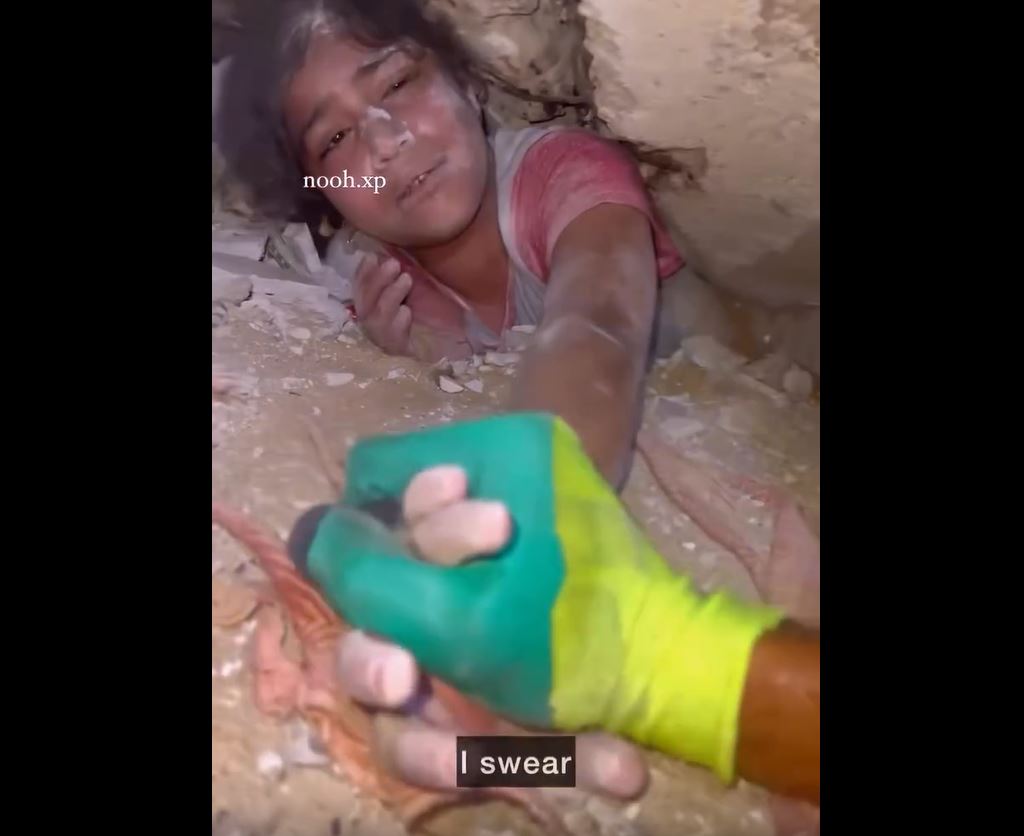 Video: Civil Defence teams miraculously rescued a little girl from rubble in a Gaza house