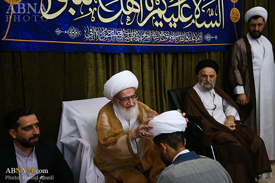 Photos: Turban ritual of clerics held at Grand Ayatollah's offices in Qom, Iran