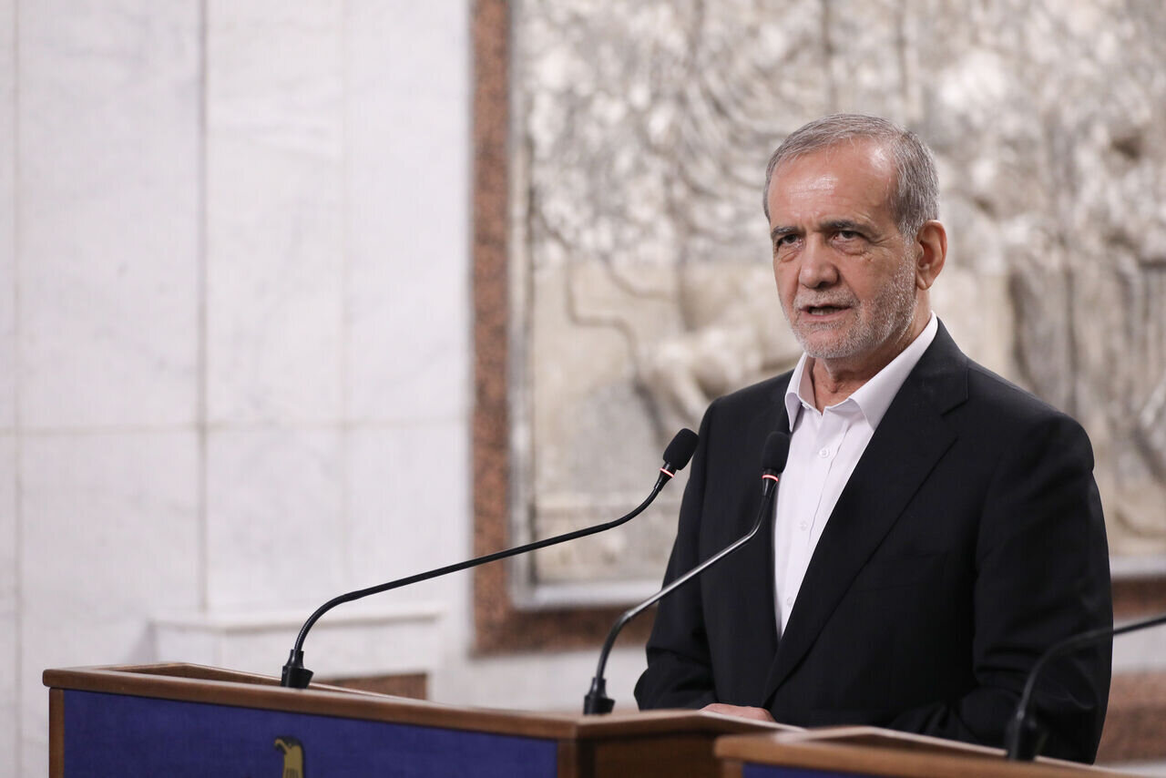 Iran's President criticizes UN approach toward Israel crimes