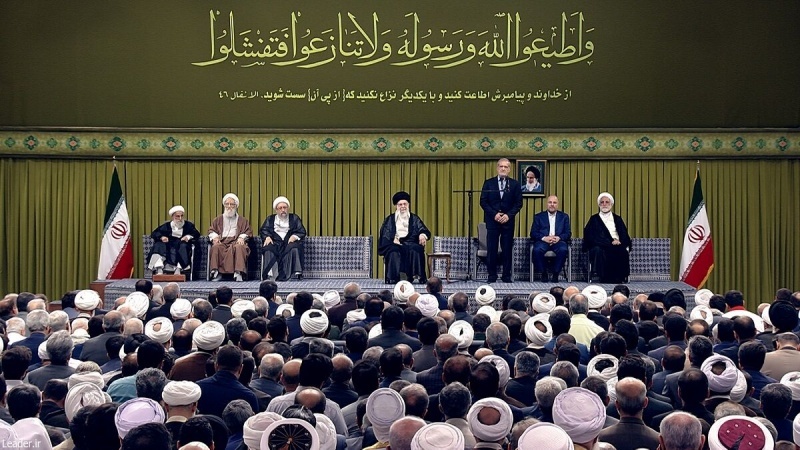 Revolutionsführer: Die größte Lektion des Propheten für uns ist die Bildung der islamischen Ummah