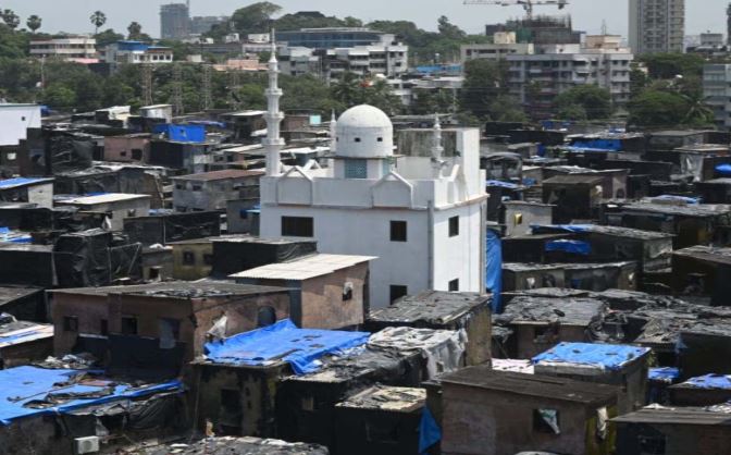 मुंबई की धारावी मस्जिद पर खतरा, बीएमसी तोड़ने पर तुली