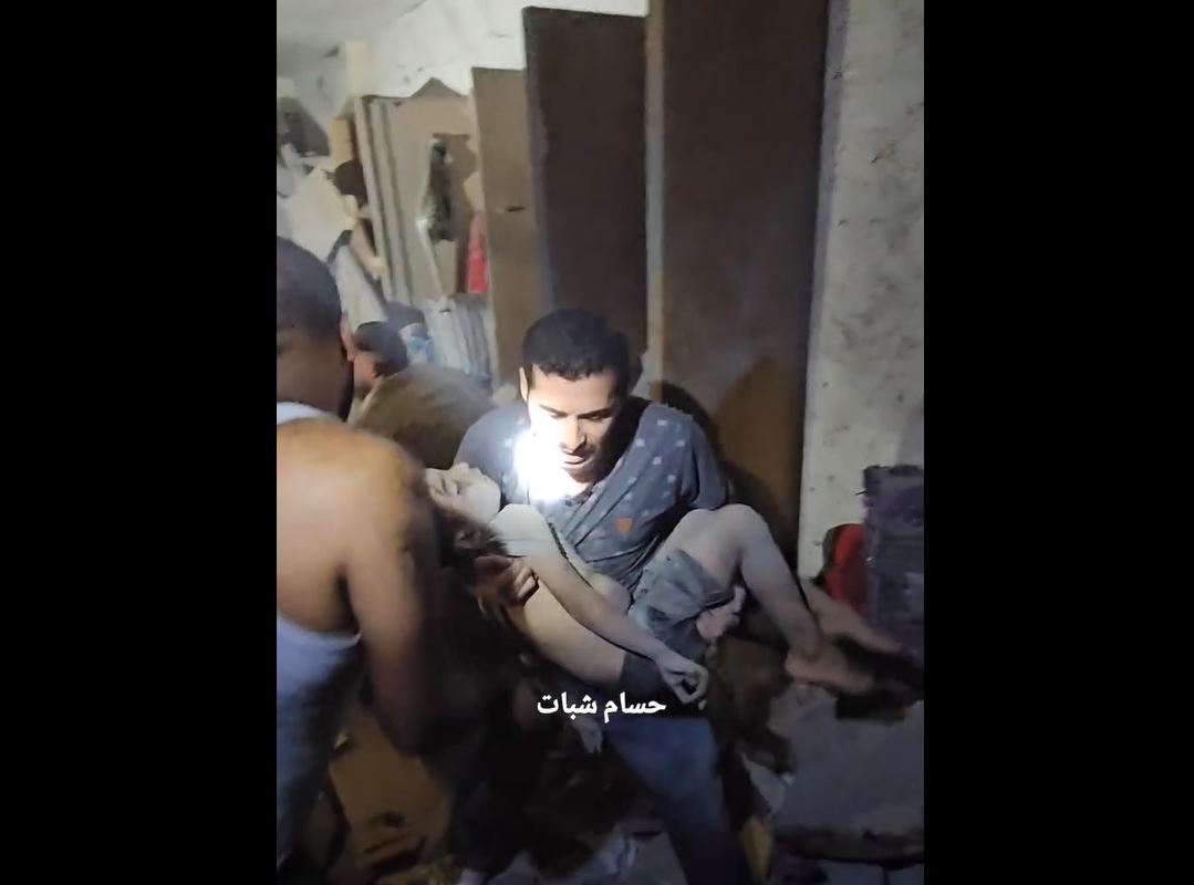 Videos: Children among injuries after Israeli occupation warplanes struck residential home in northern Gaza
