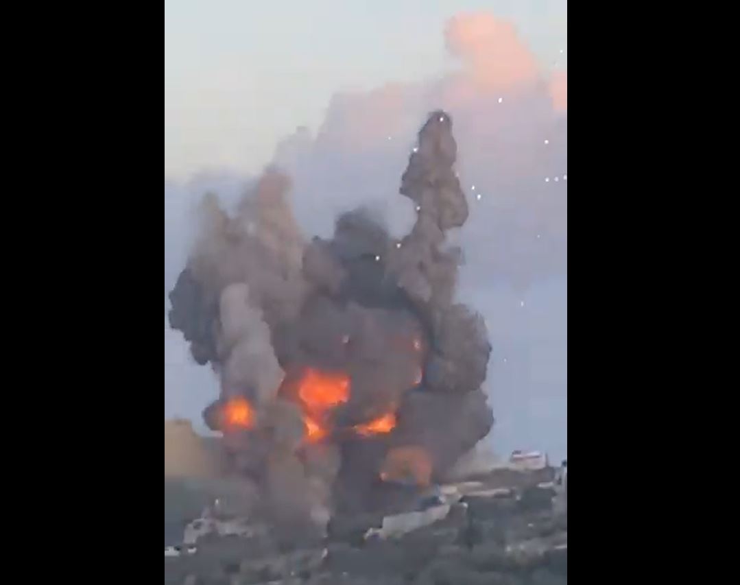 Video: Israeli warplanes carpet bombing village of Yater, southern Lebanon, right now