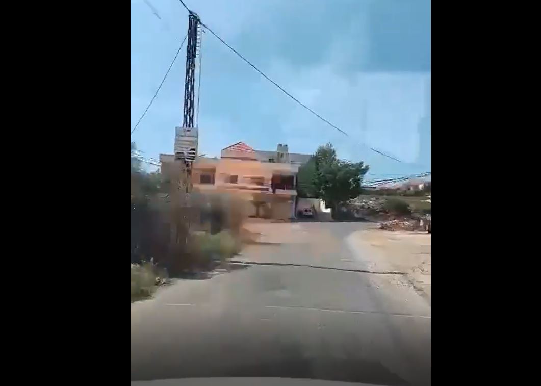 Video | Nakunan ng isang footage Dashcam sa sandaling ibinomba ng Israeli airstrike ang Al-Beqaa, sa Timog ng Lebanon
