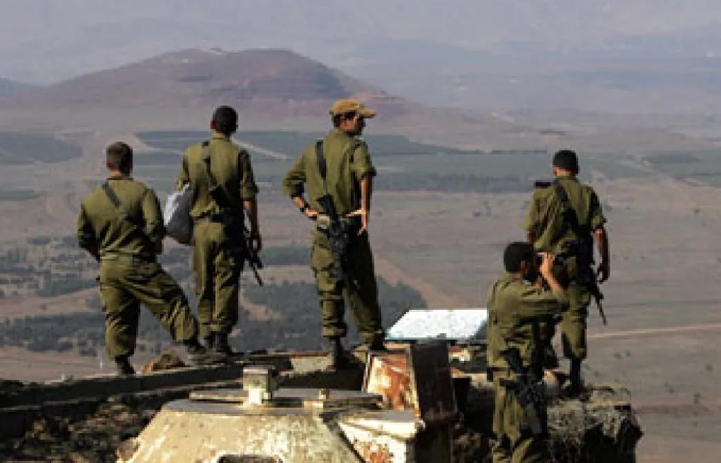 قلق كبير في دولة الاحتلال الصهيونية..40 ألف مقاتل عند حدود الجولان ينتظرون إشارة السيد نصر الله