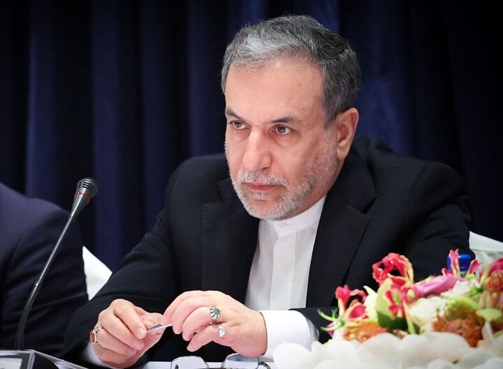 عراقجي يؤكد ان إيران لن تبقى مكتوفة الأيدي أمام حرب شاملة في لبنان