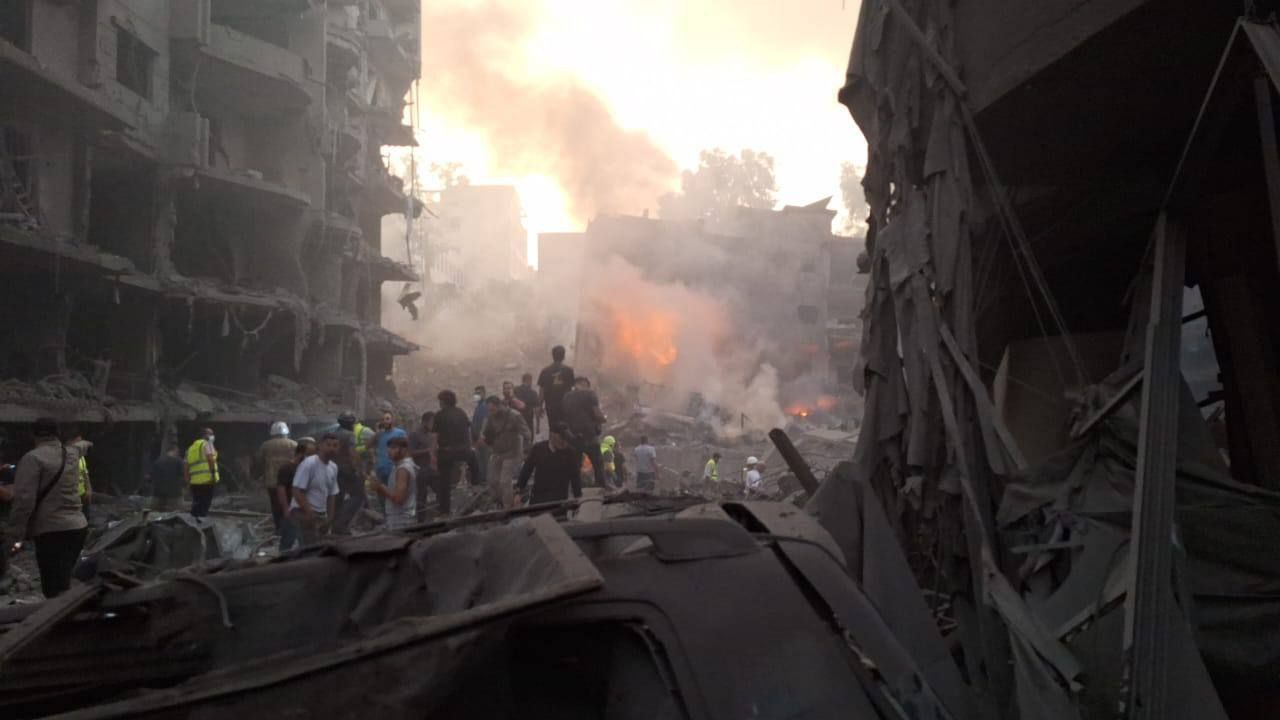 +4 Video: Israeli savage regime use 2,000-pound bunker-busting bombs in targetting Beirut, Lebanon