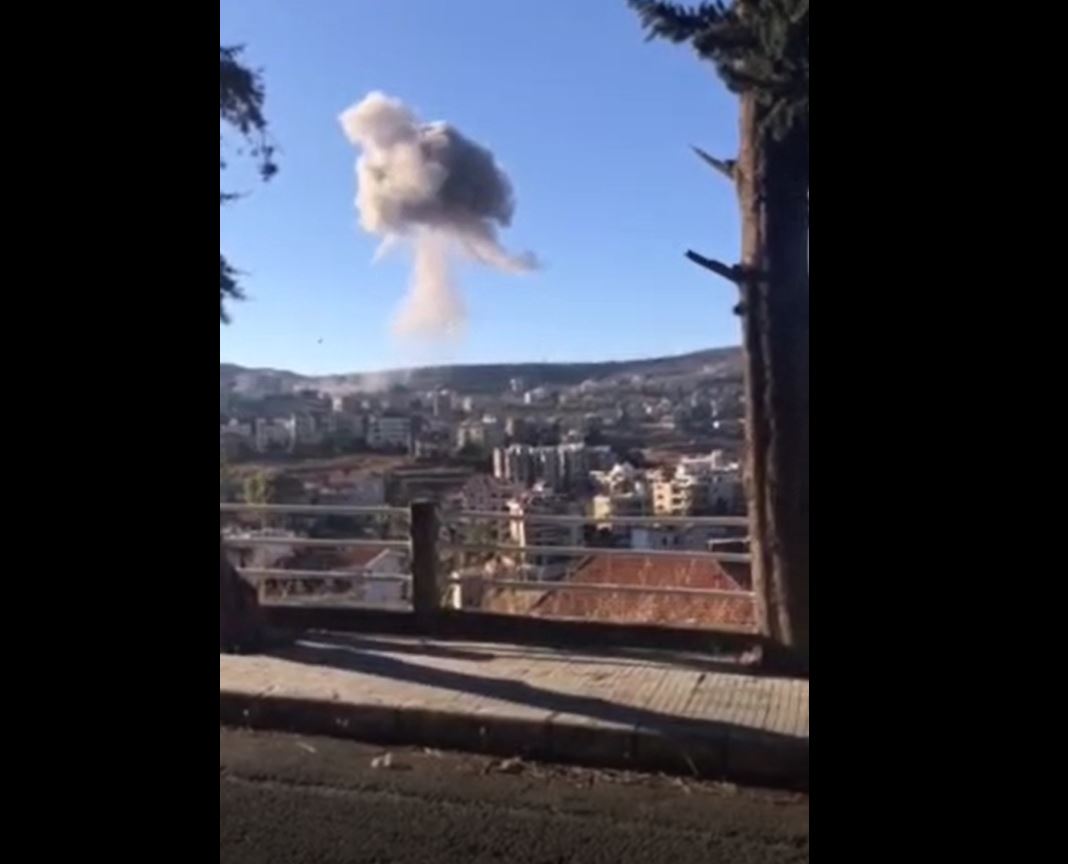 Video: Occupation aircraft launch a raid on town of Bhamdoun in Mount Lebanon