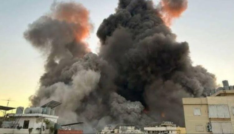 Israeli airstrikes target Hodeida city, west of Yemen