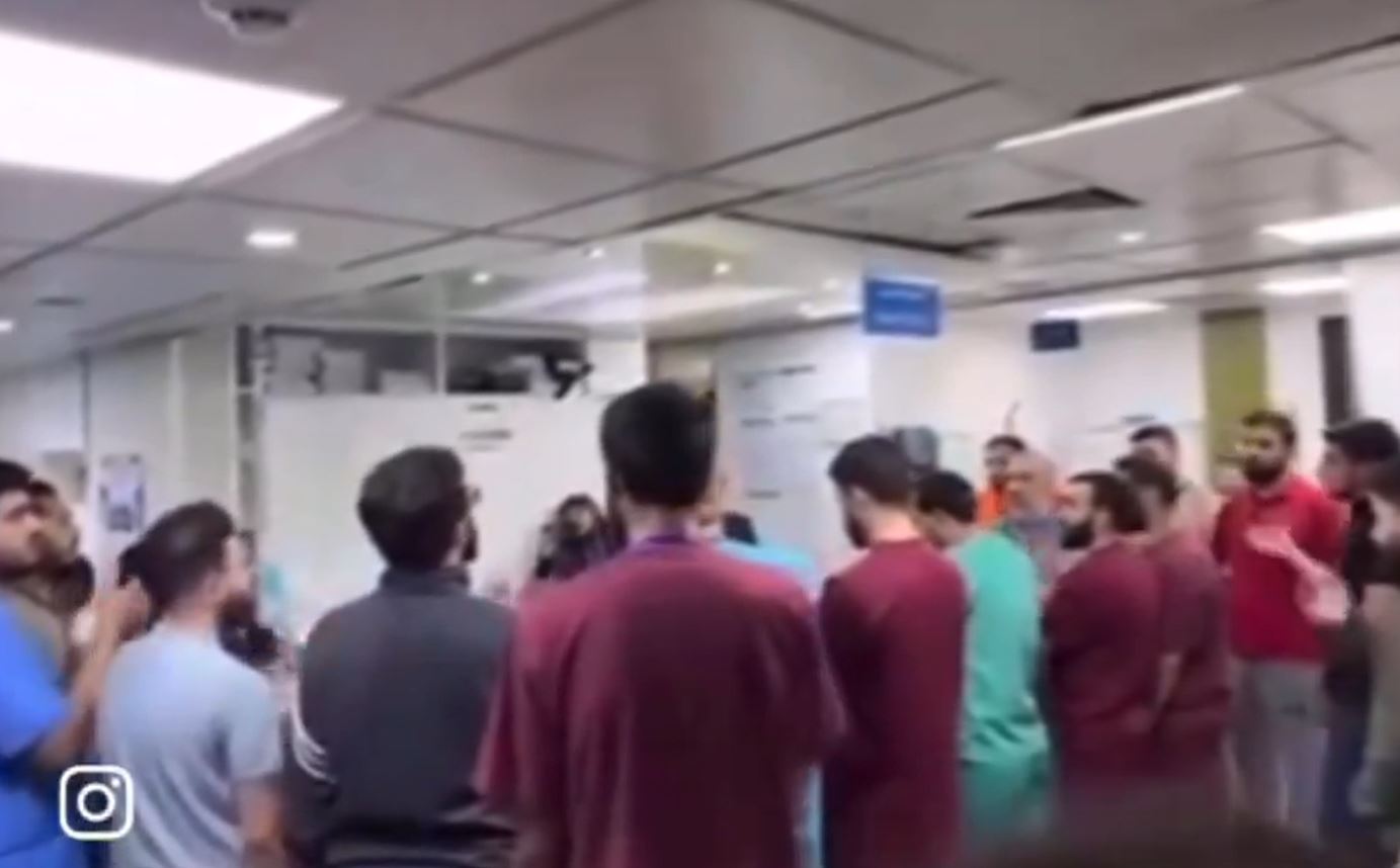 Video: Medical workers, doctors from Sheikh Ragheb Hospital, S. Lebanon mourn martyrdom of Sayyed Nasrallah 