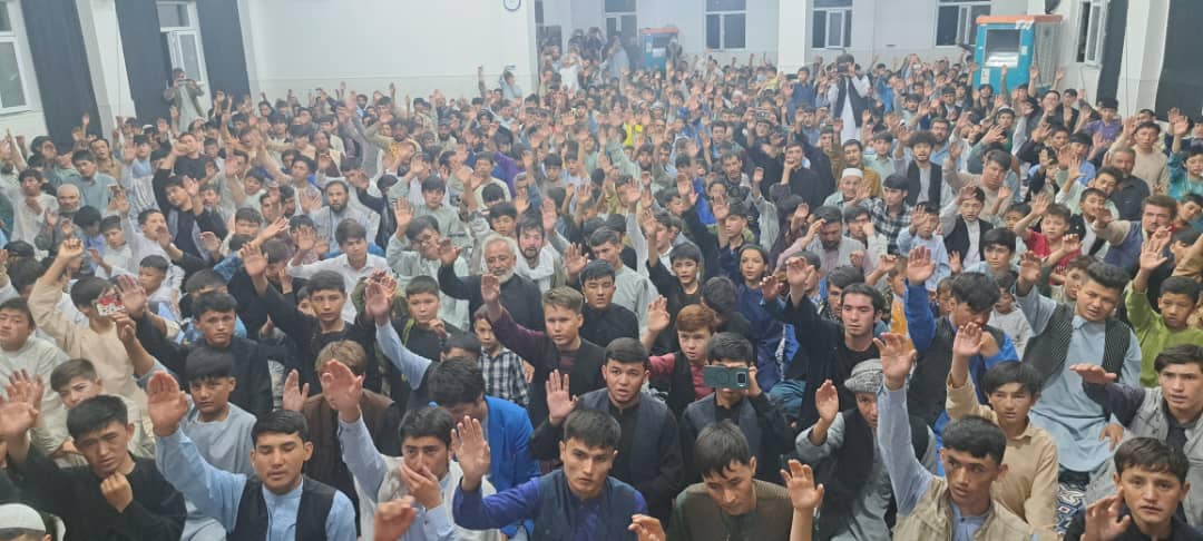 Foto / Herat Şehrinin Kur'an Eğitim Merkezi'nde Sefer ayı sonunda yas Merasimi