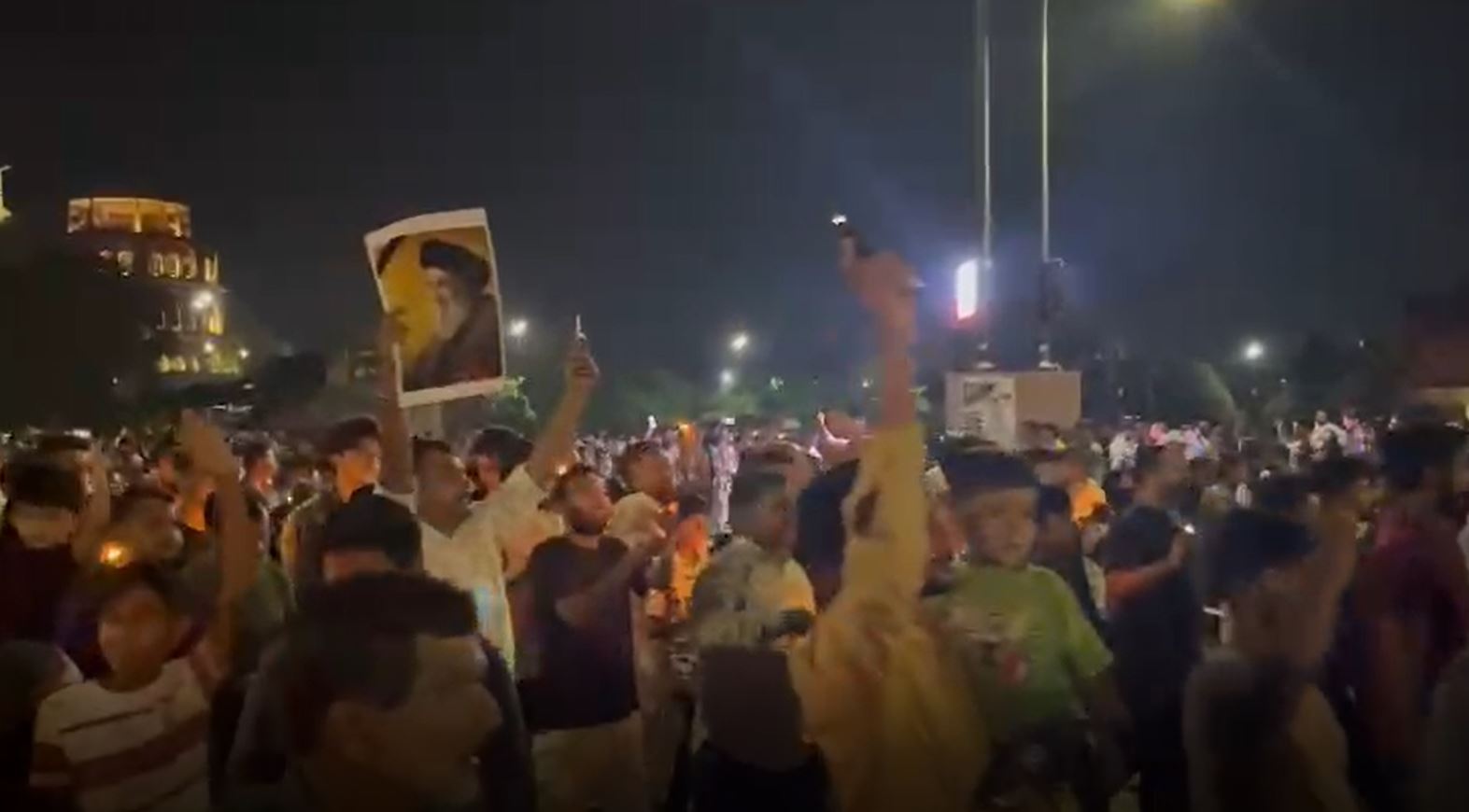 +3 Videos: Angry protesters in Lucknow, India condemned Zionist regime on assassinating of Sayyed Nasrallah