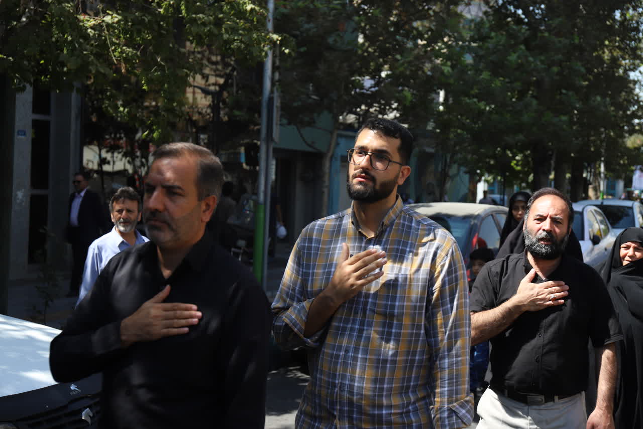 اهالی خیابان آیت الله طالقانی تا مزار شهدای دانشگاه امیر کبیر، عزاداری کردند + فیلم