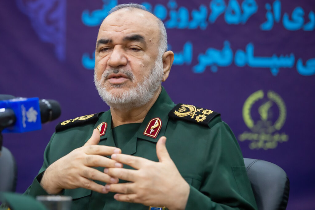 سرلشکر سلامی: ۱۲ کشتی اسرائیلی را مورد اصابت قرار دادیم