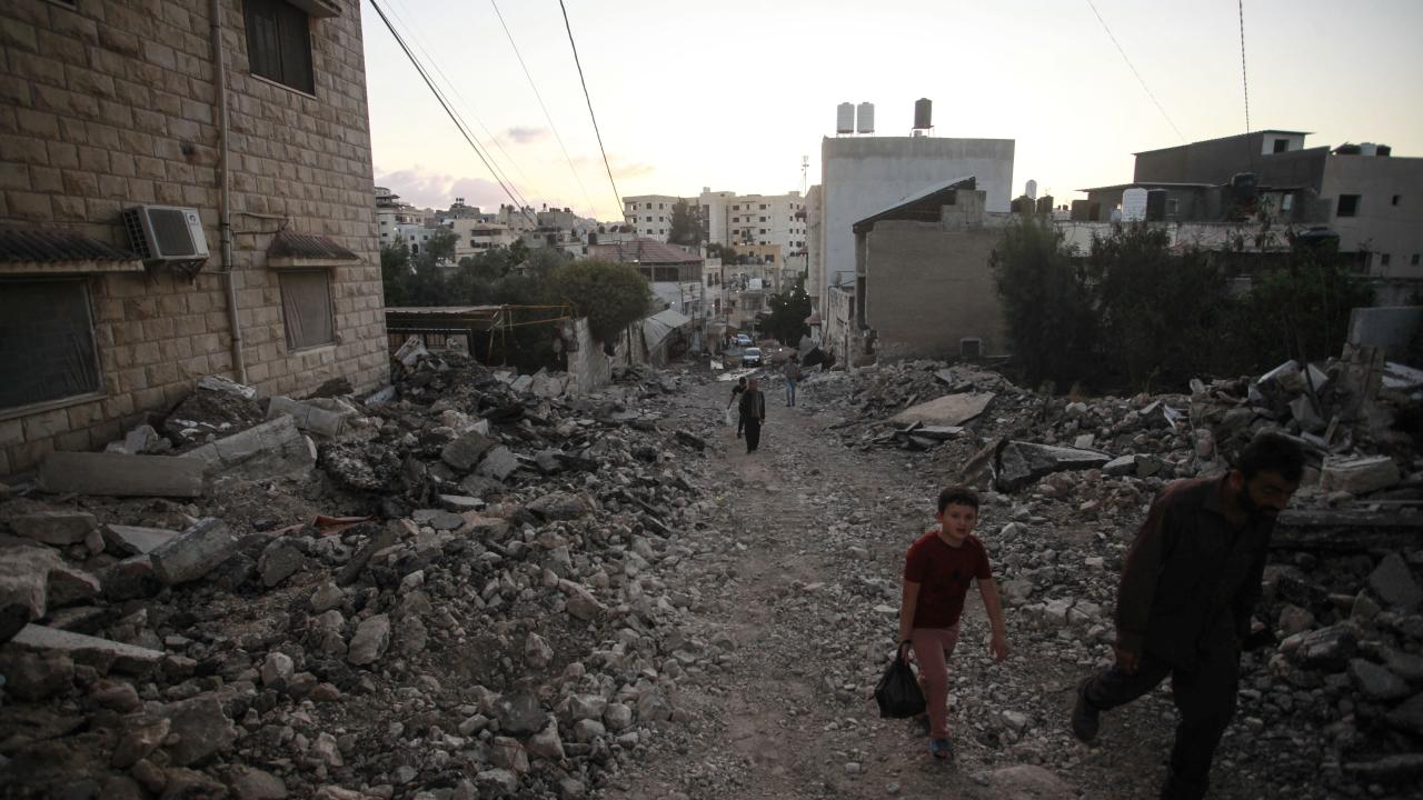 Photos: "Jenin" camp after retreat of Zionist forces