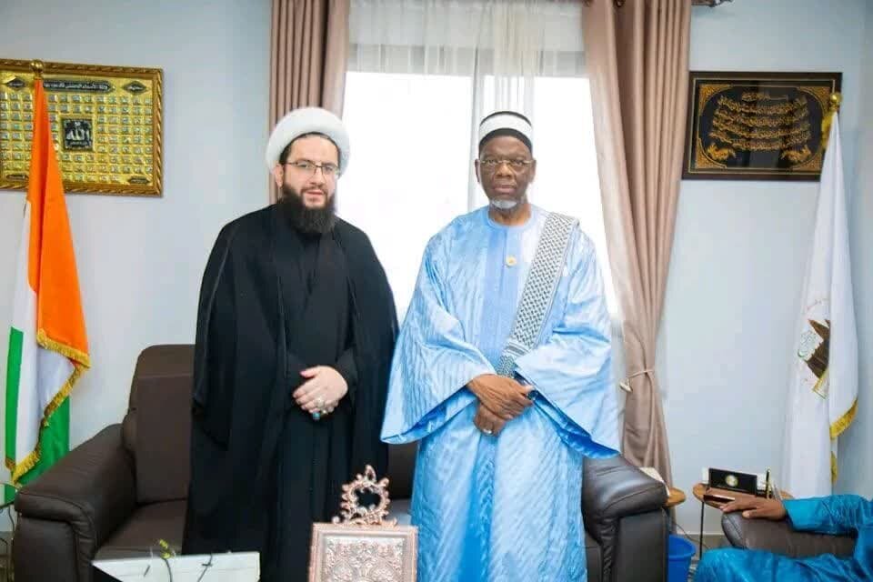 Speaker of Islamic Council of Ivory Coast meets with representatives of Jamiat al-Ghadir