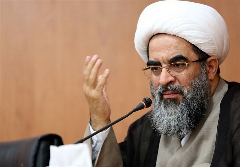 Îmam Xumeynî (RA) fiqh veguherand û rewşa jinê ji nû ve zindî kir