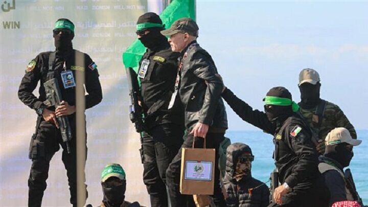 Oslobođeni izraelski zatvorenik zahvalio Hamasu jer je zadovoljio sve njegove potrebe