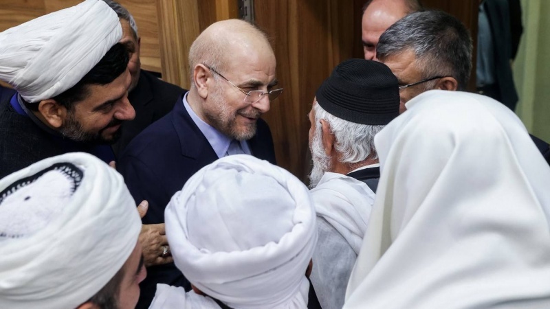 Iran, inaugurato il quinto centro specializzato per le scienze religiose per sunniti; Concorso Internazionale del Sacro Corano a Mashhad