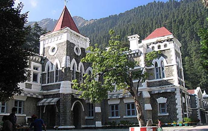 उत्तराखंड हाई कोर्ट ने UCC पर उठाए सवाल, सरकार से सफाई मांगी